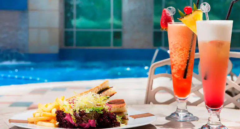 Anees Pool Bar - Swissôtel Al Murooj venue image