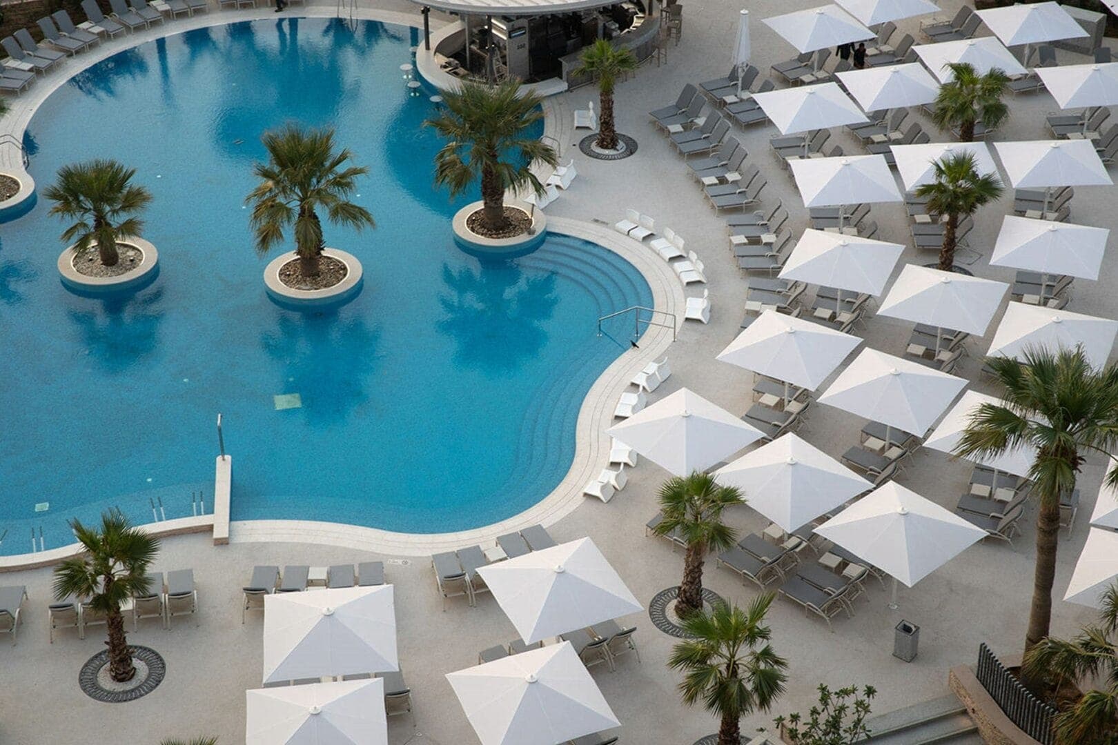 Pool Bar - Jumeirah Beach Hotel venue image