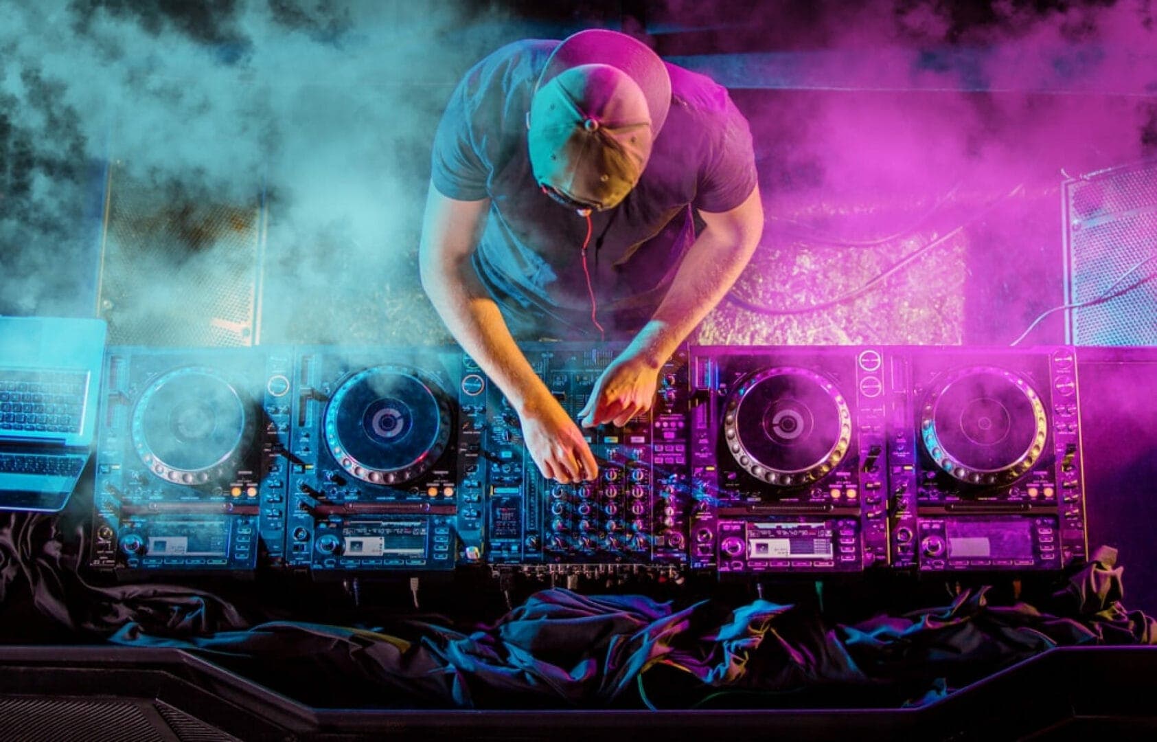 Sky Lounge - Conrad Dubai venue image