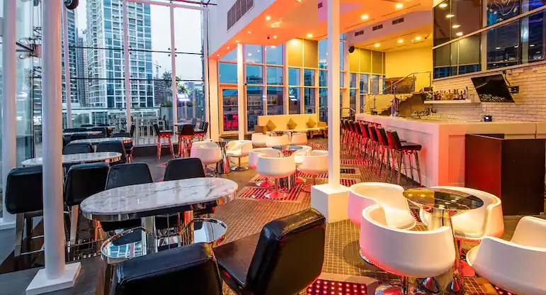 The Canal Lounge - Gulf Court Hotel venue image