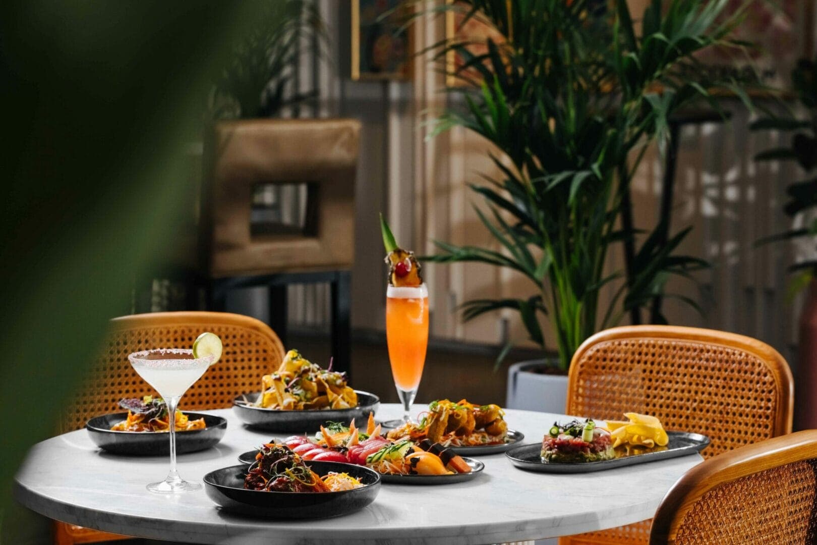 Windows Bar and Lounge - Voco Hotel venue image
