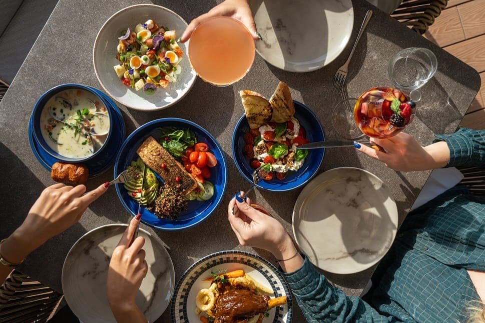 BACKYARD MOVIE BRUNCH AT LAKEVIEW deal image