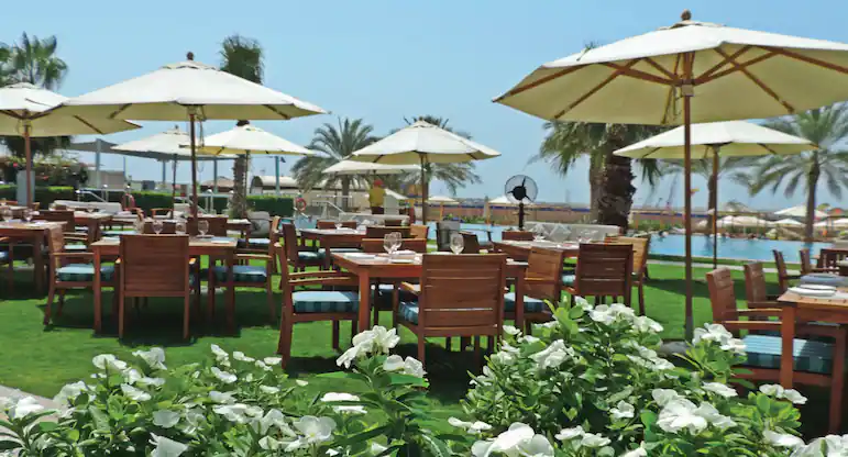 Areia Beach Bar & Grill - DoubleTree by Hilton Hotel Dubai Jumeirah Beach venue image