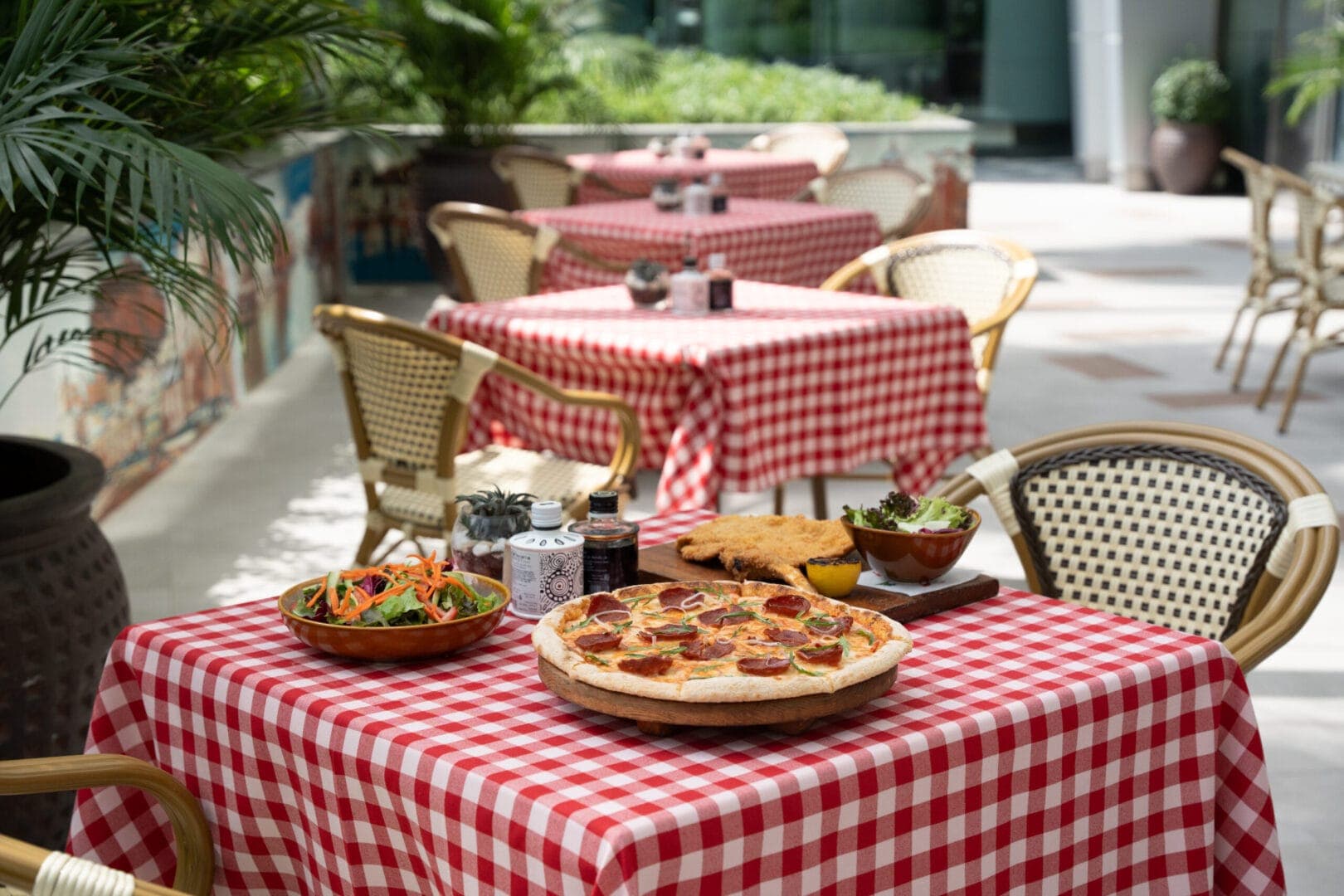 Mezzaluna - InterContinental Residence Suites Dubai Festival City venue image
