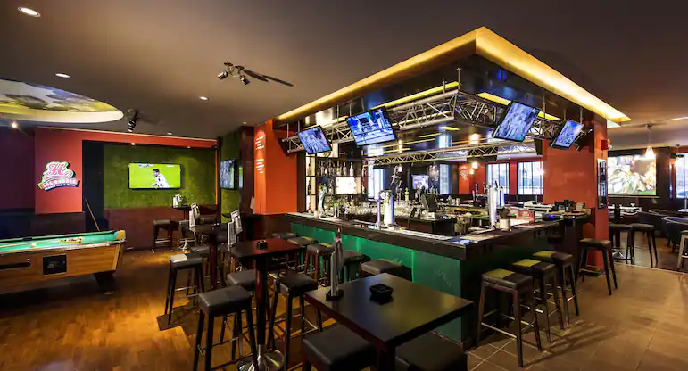 The Huddle Sports Bar and Grill - Citymax Hotel Al Barsha at the Mall venue image