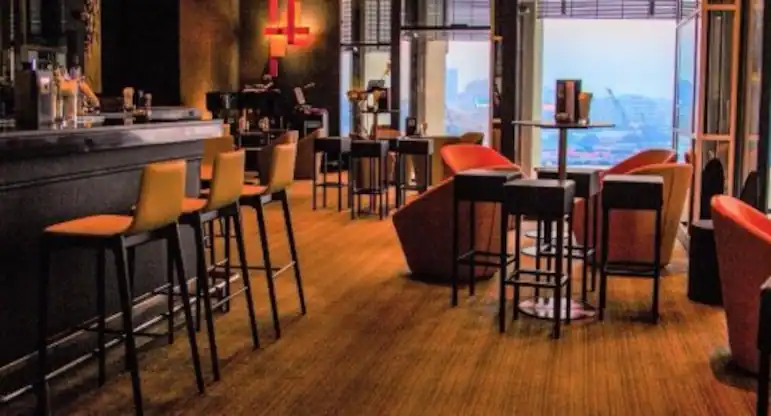Up on the Tenth - Radisson Blu Hotel Dubai Deira Creek venue image